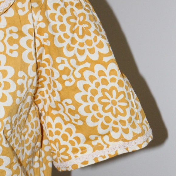 Pretty Vacant, floral retro look with button down & Peter Pan collar shirt - Picture 3 of 7